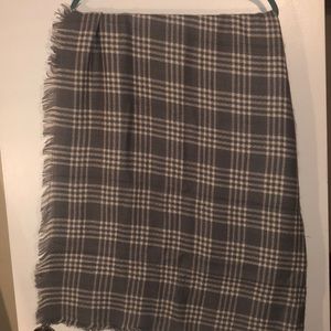 Gray and white plaid large scarf/shawl